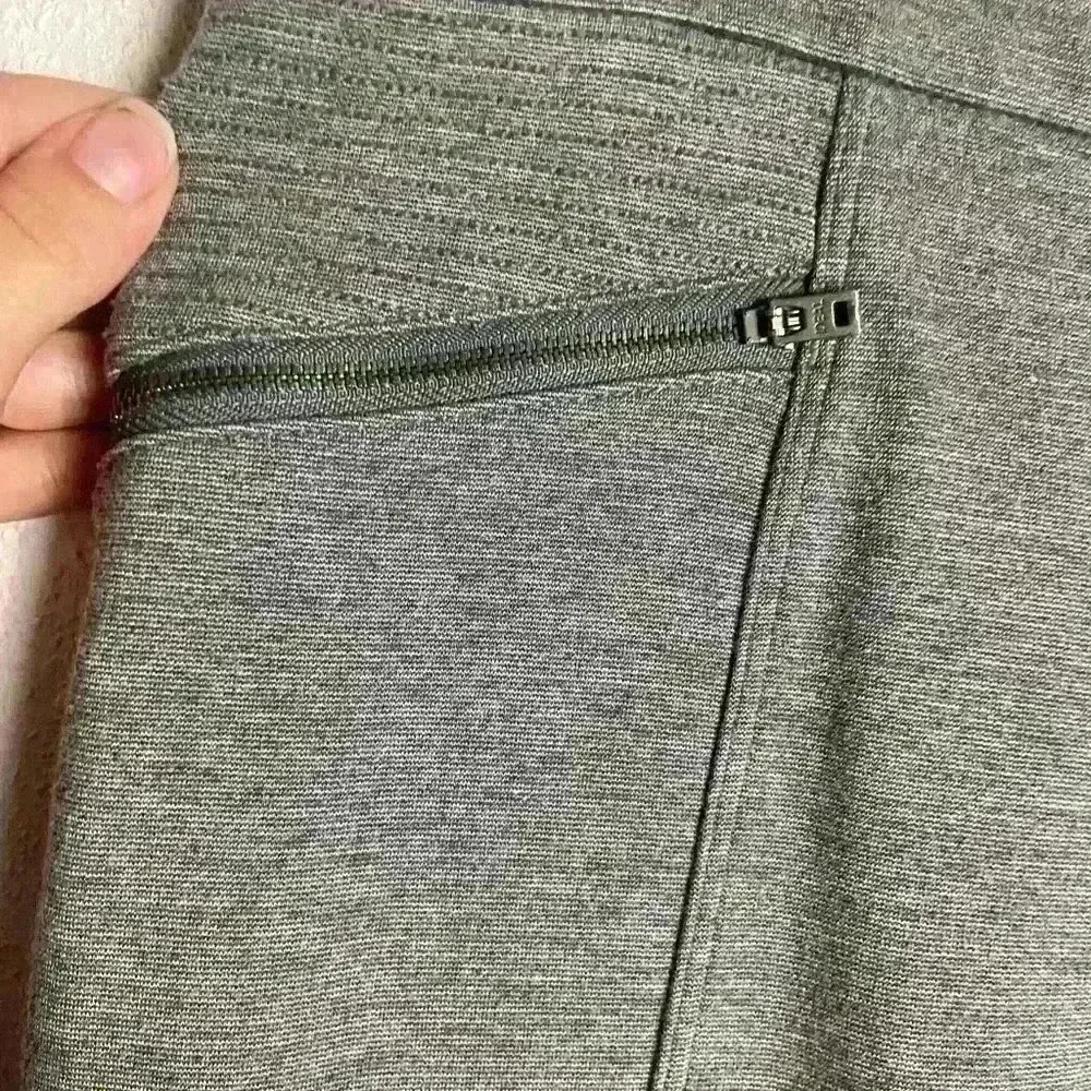 Athleta Size 4 Ponte Twill Moto Pants Grey Skinny Pockets Work Career Zippers - Picture 9 of 9